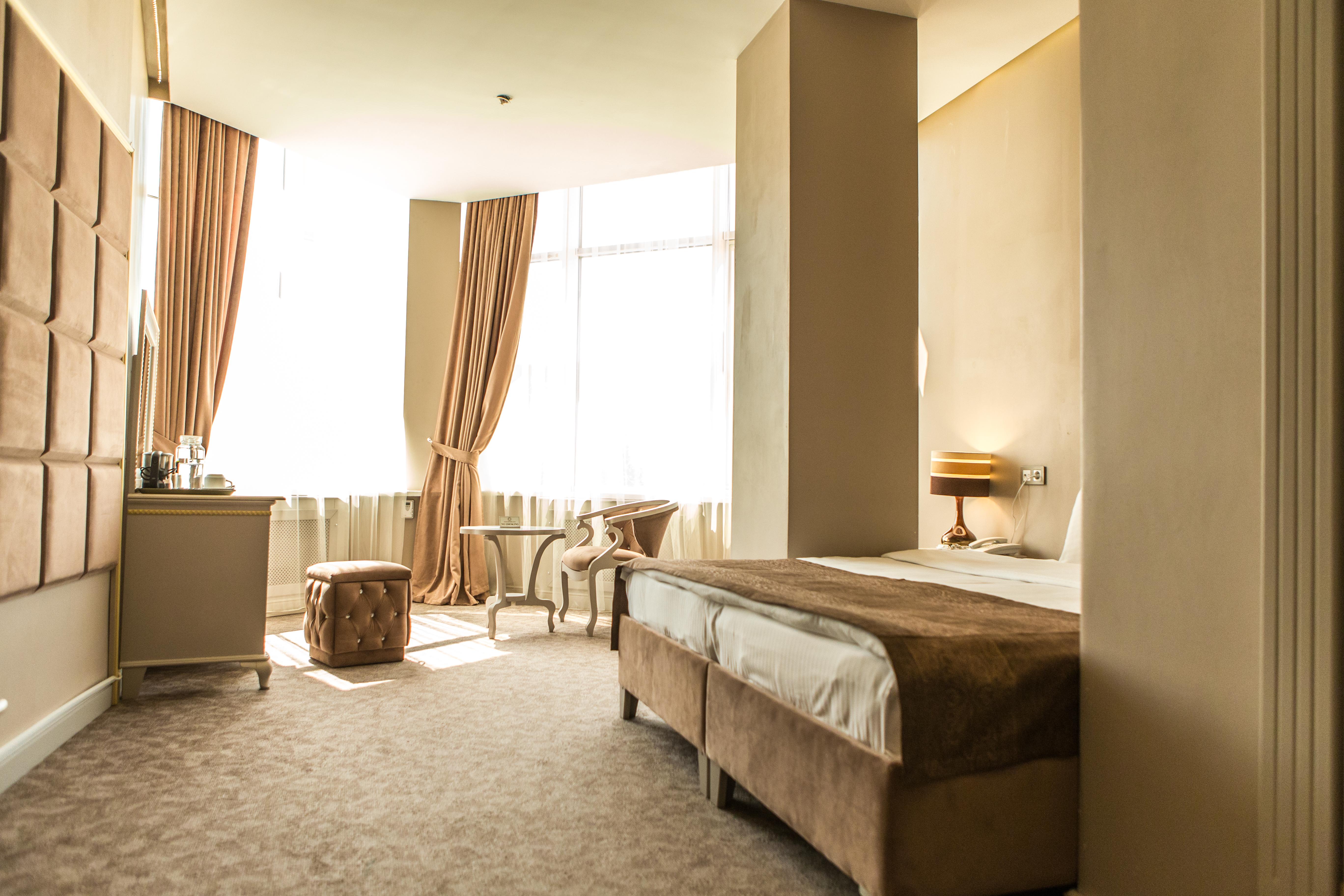 Grand Sapphire Hotel Almaty Extérieur photo