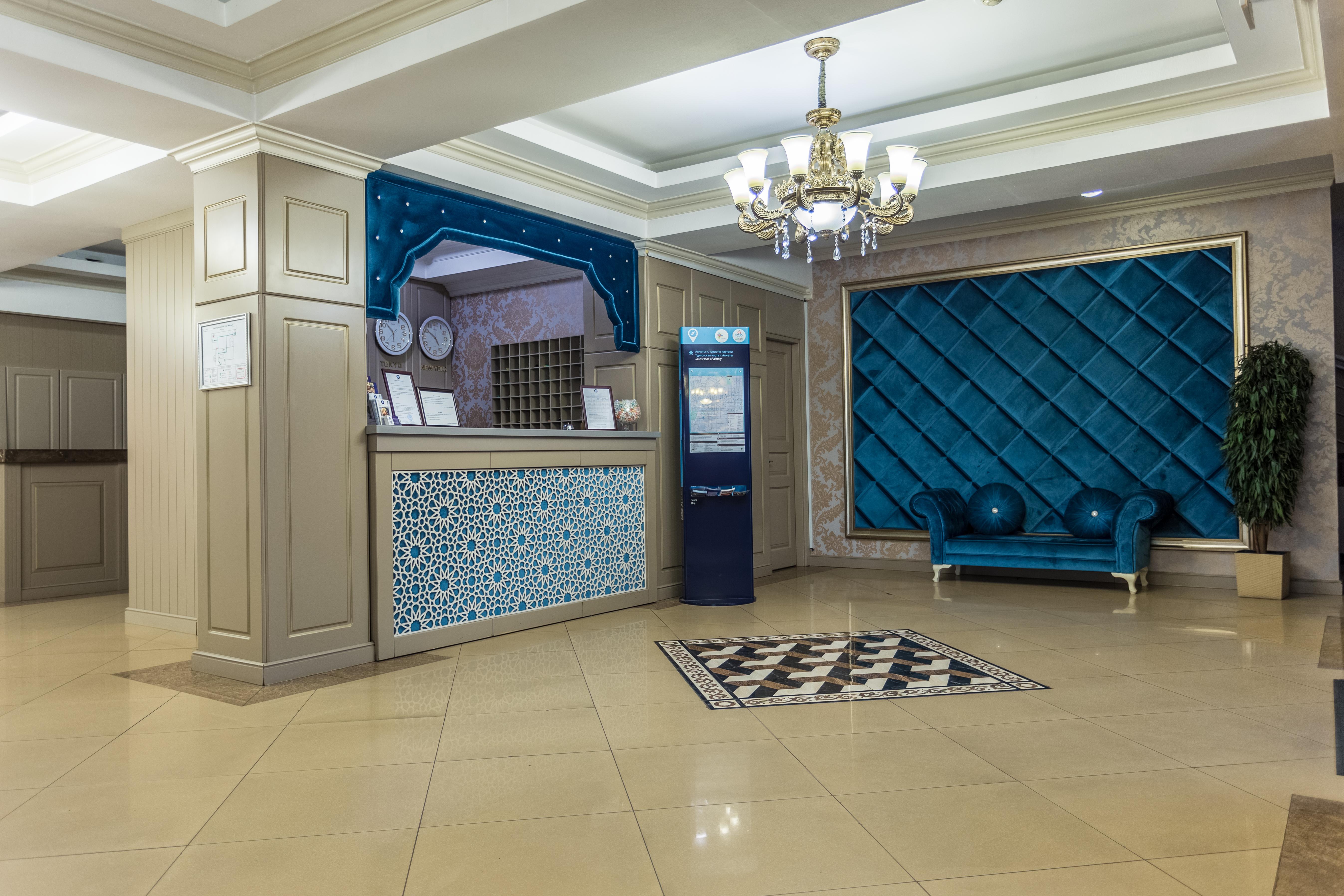 Grand Sapphire Hotel Almaty Extérieur photo
