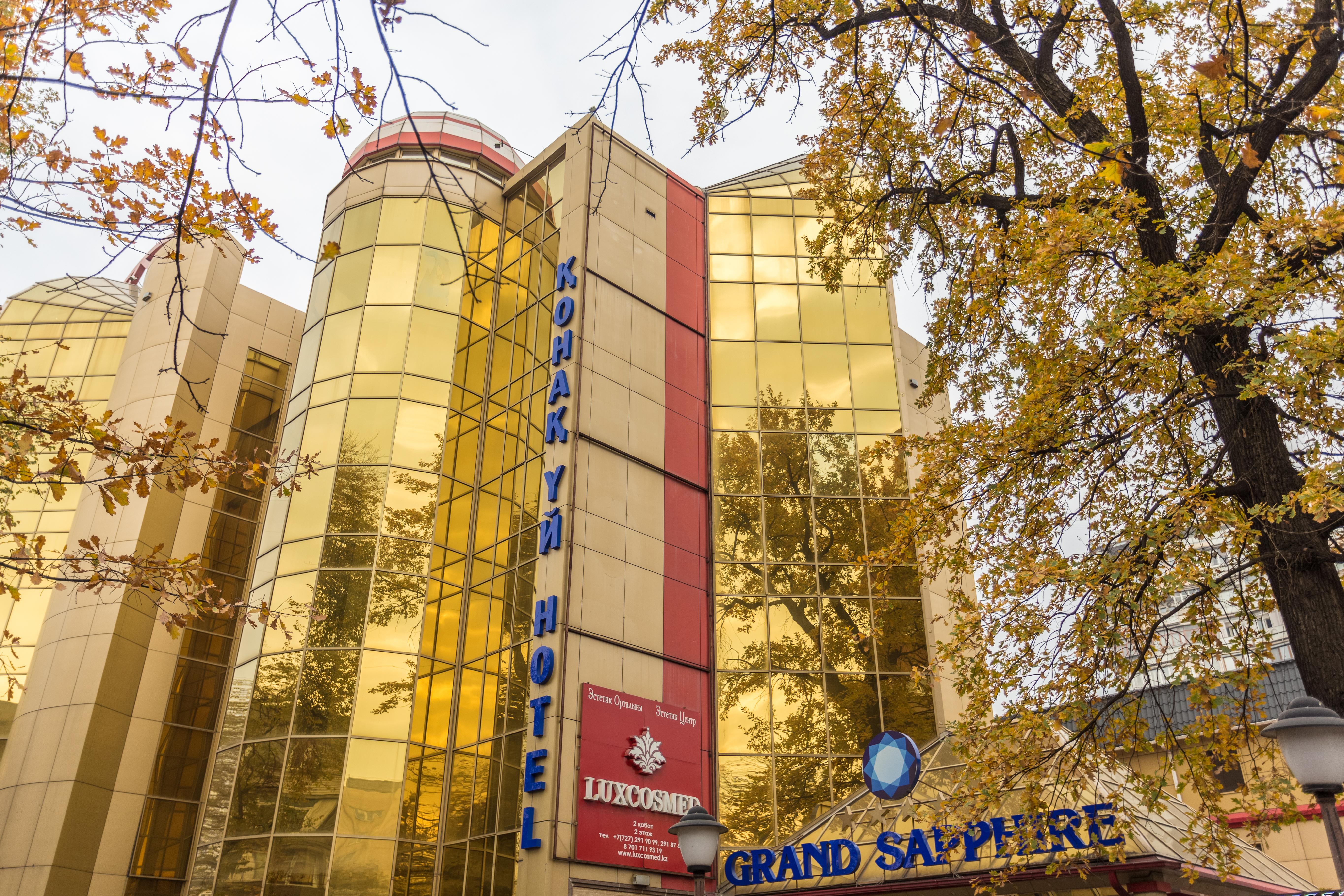 Grand Sapphire Hotel Almaty Extérieur photo