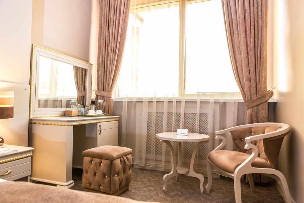 Grand Sapphire Hotel Almaty Extérieur photo