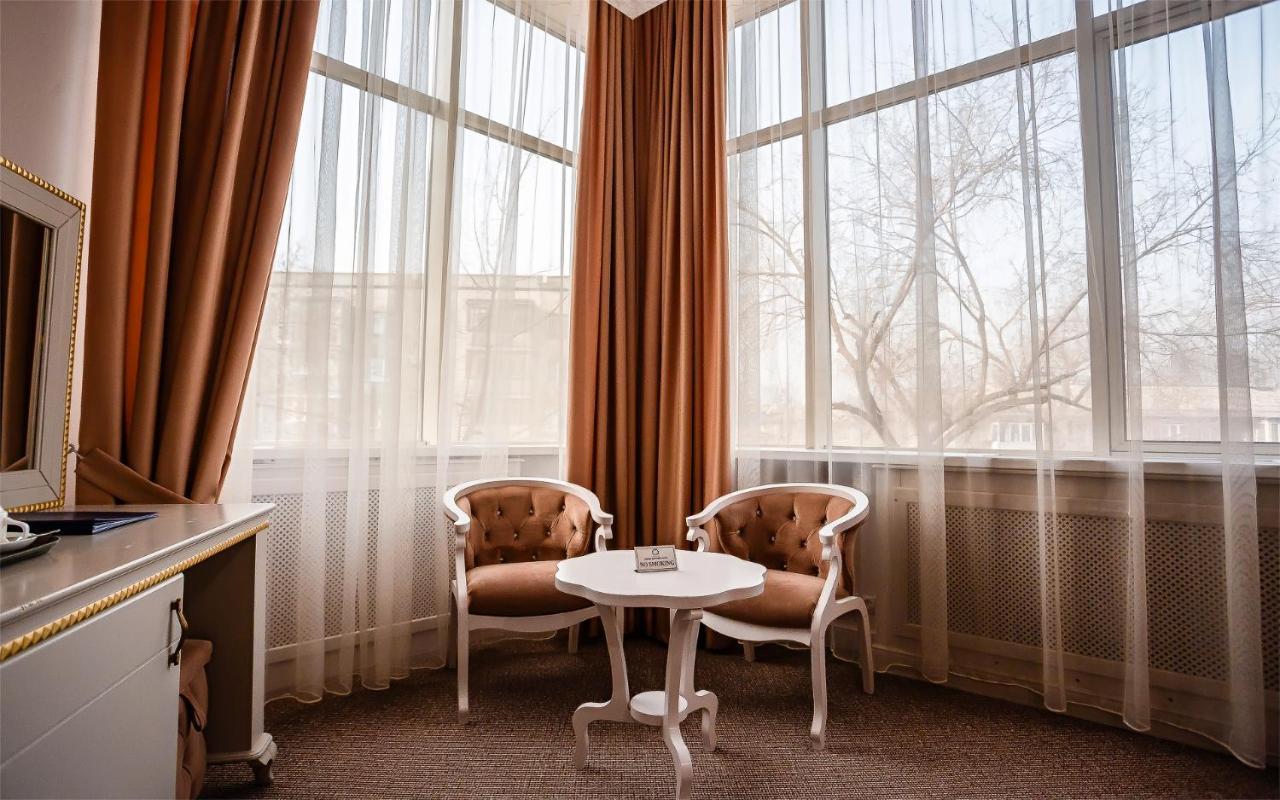 Grand Sapphire Hotel Almaty Extérieur photo